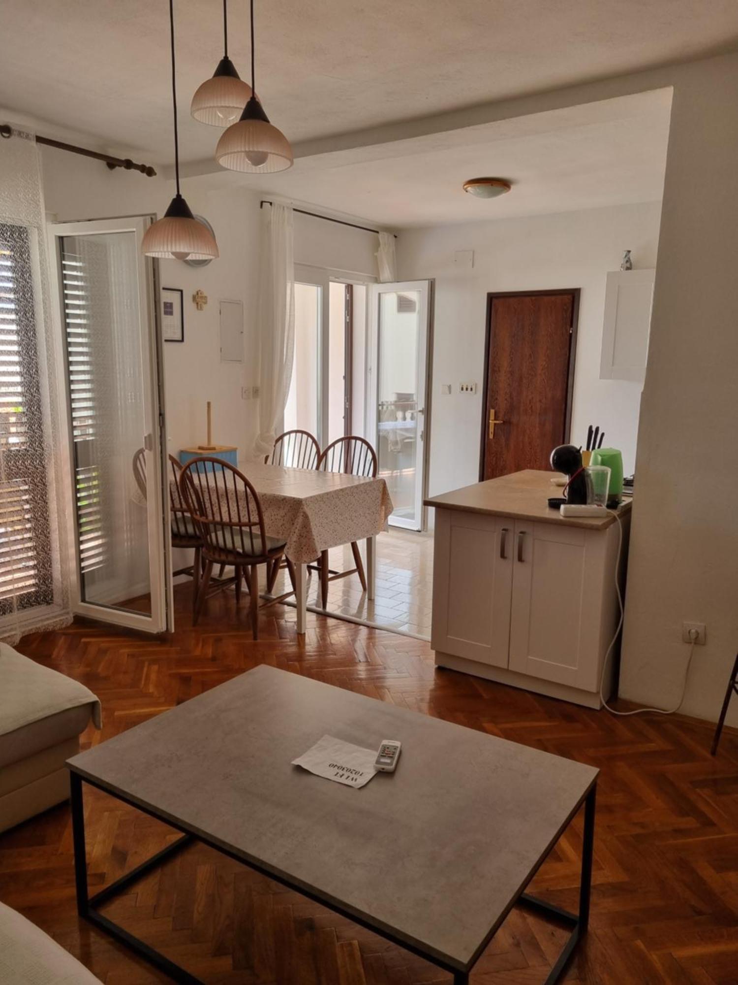 Apartman Frketic 扎博里克 外观 照片