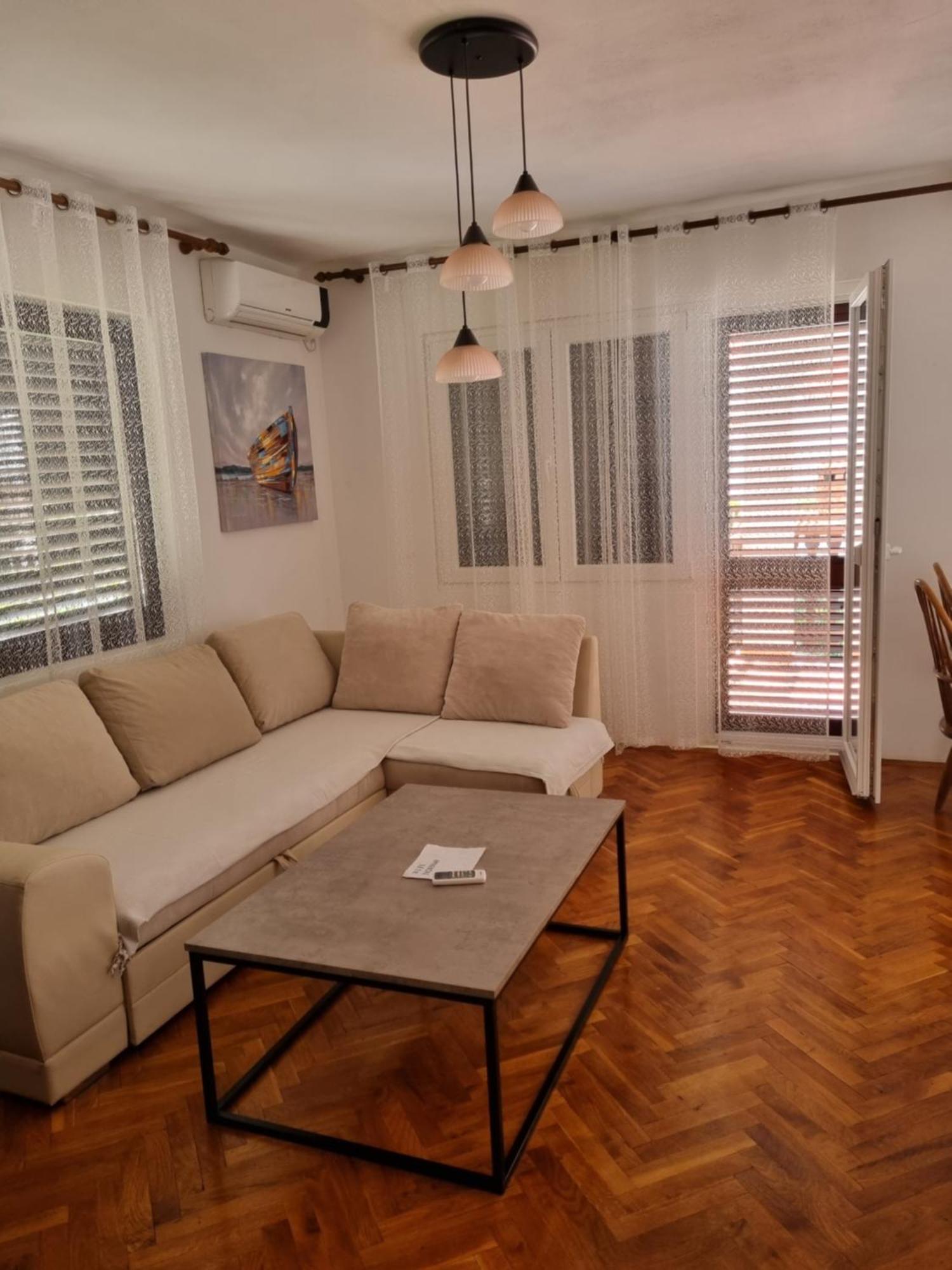 Apartman Frketic 扎博里克 外观 照片